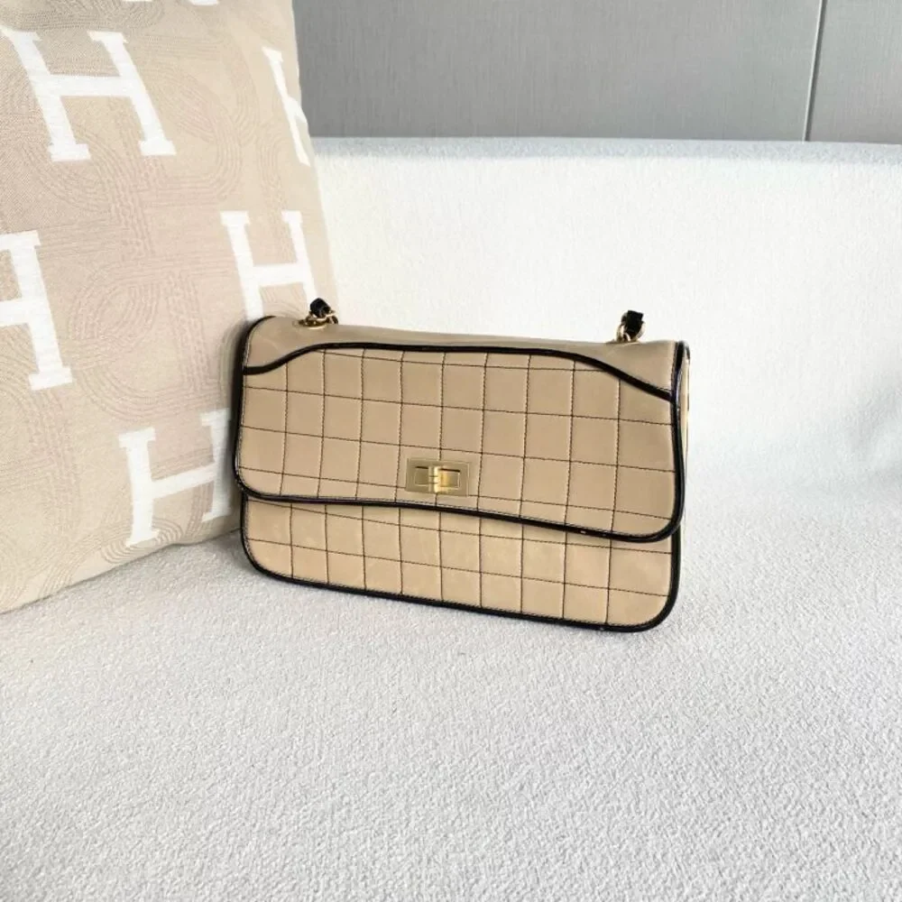 Chanel Women Pre-Loved Bag Very Good Condition